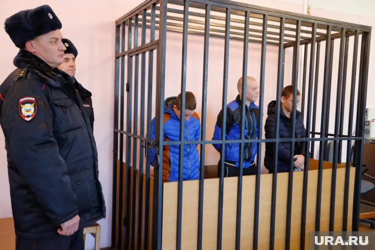 Подростков приговорили к реальным срокам заключения