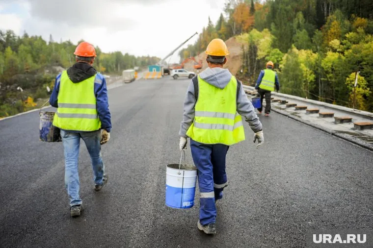 Колодин посетил несколько дорожных строек в Новом Уренгое (архивное фото)