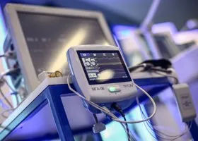 Скандальная больница из Нижнего Тагила ищет врачей на зарплату в 130 тысяч рублей