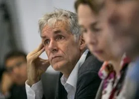 Имиджмейкер Ельцина назвал его главное преимущество над ГКЧП