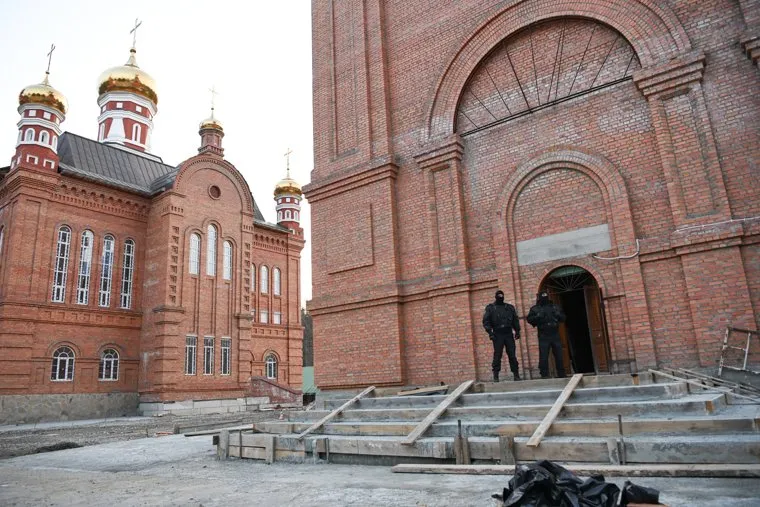 Спецоперация правоохранительных органов в Среднеуральском женском монастыре. Свердловская область