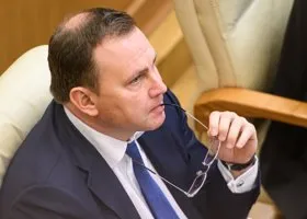 Статусный депутат Госдумы пожалуется на свердловского мэра силовикам