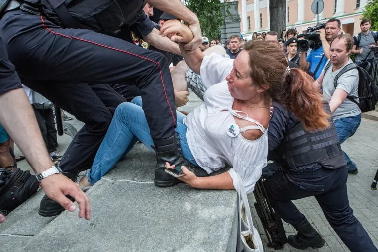 Марш в поддержку Ивана Голунова. Москва
