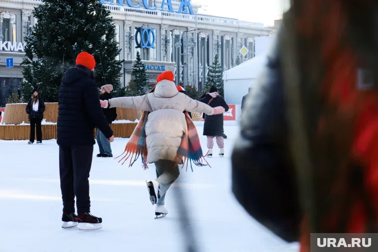 Каток откроется 12 декабря