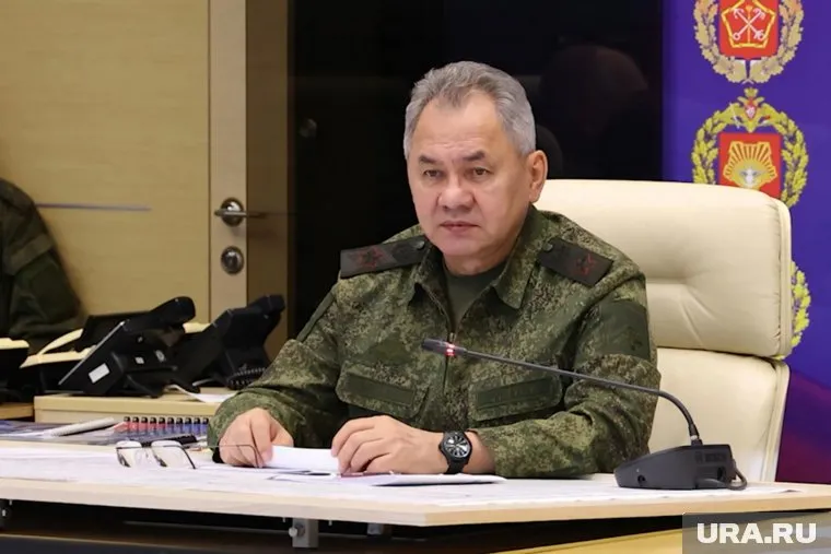 Сергей Шойгу наградил замкомвзвода с позывным «Большой»