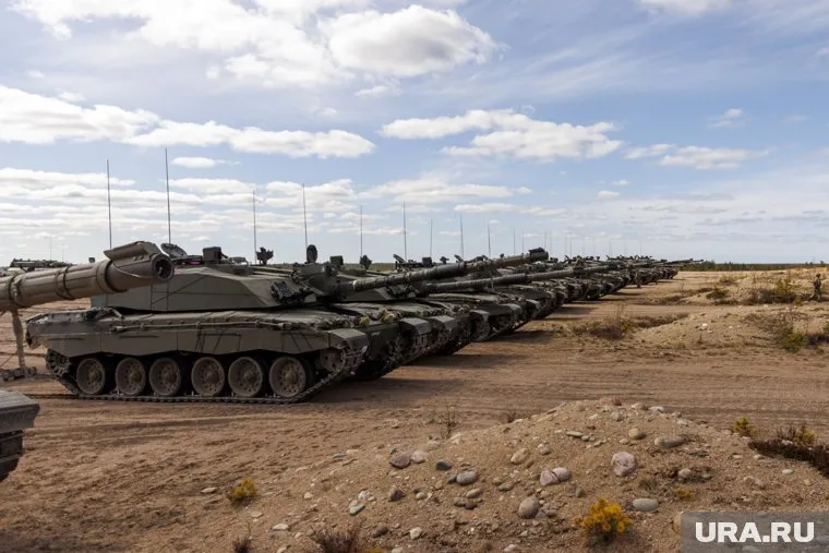 Handelsblatt: ФРГ может передать Украине до 160 танков Leopard 1 из законсервированных запасов