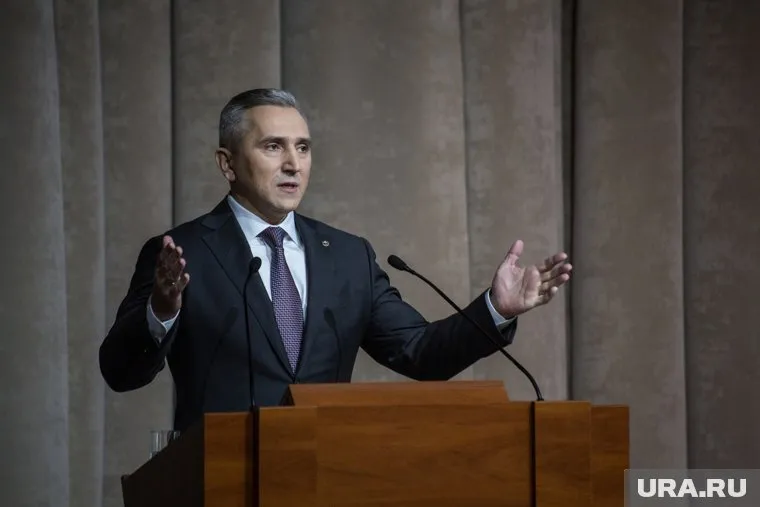 Александр Моор выразил надежду, что завод «Электрон» пройдет через экономические сложности