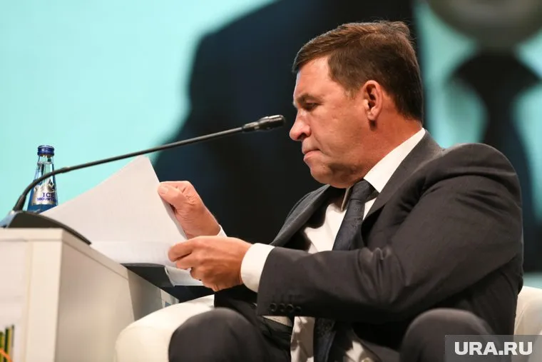Сам Евгений Куйвашев летит на съезд как член Высшего совета ЕР