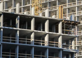 Продажи на грани провала: тюменские застройщики протиснулись в важный федеральный топ