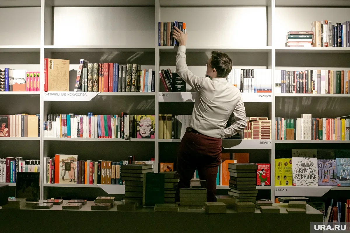 В ЯНАО определены победители окружного конкурса «Библиотекарь года–2025»