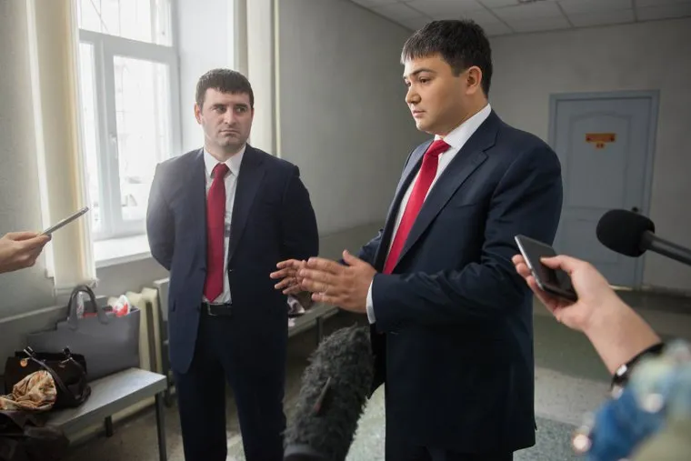 Сандаков. Ленинский районный суд