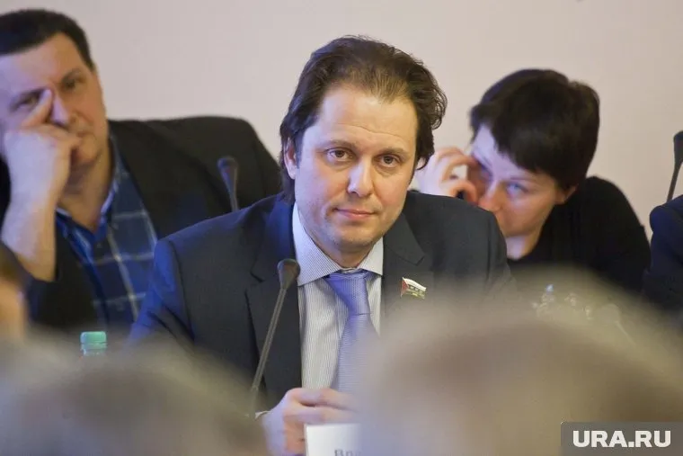 Полномочия Владимира Сысоева в облдуме прекращены досрочно