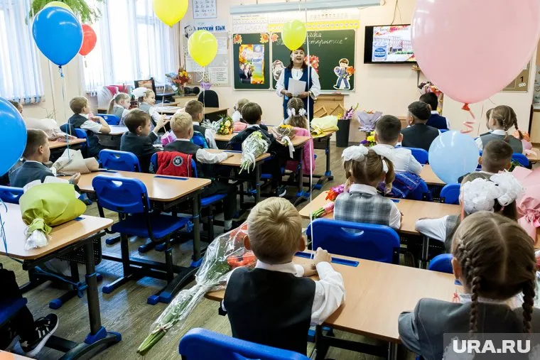 По словам Александра Козлова, в школах может появится урок по экологии