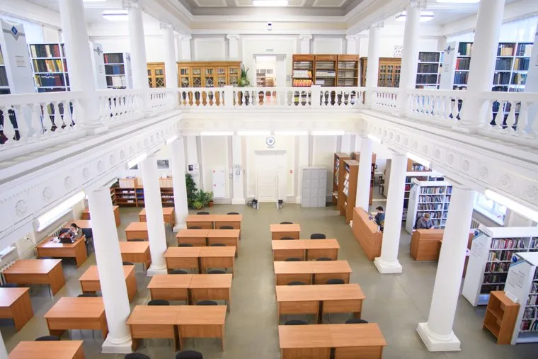 Студенты УрФУ в экзаменационный период. Екатеринбург