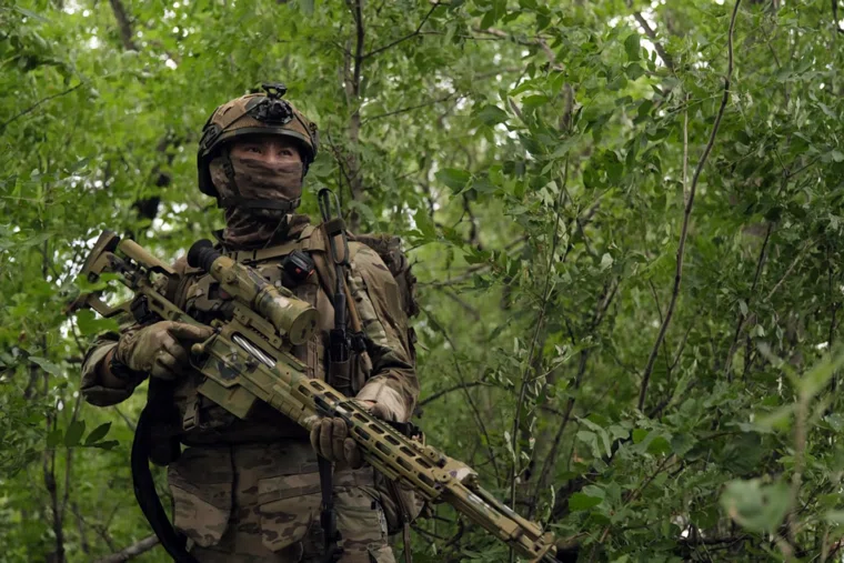 Ямальский разведчик получил медаль «За отвагу»