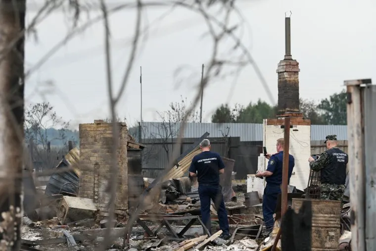 Последствия пожара в селе Шайдуриха. Свердловская область