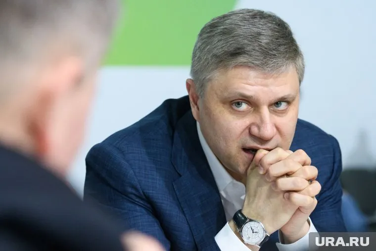 Олег Белозеров представил нового главу СвЖД
