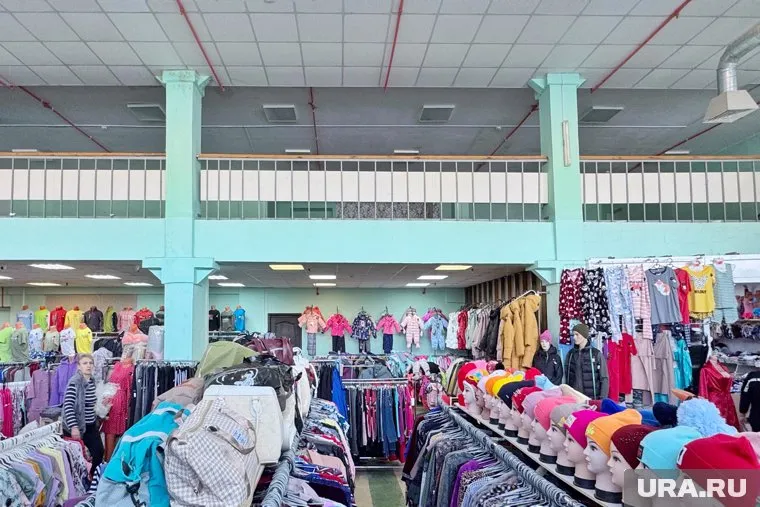 Компания владельца ТЦ «Детский мир» сократила выручку, но вышла из убытков