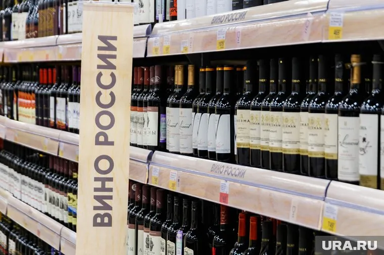 С ноября 2023 года жители столицы смогут приобрести отечественное вино онлайн