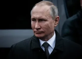 Путин упразднил Роспечать и Россвязь