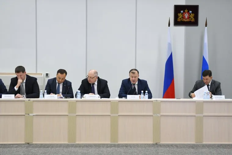 Совещание с представителями муниципалитетов СО. Екатеринбург, правительство свердловской области, салихов азат, куйвашев евгений, бидонько сергей, орлов алексей, чайников валерий