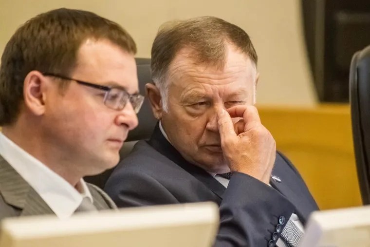 Заседание Гордумы последнее перед каникулами 2015. Тюмень, романов николай