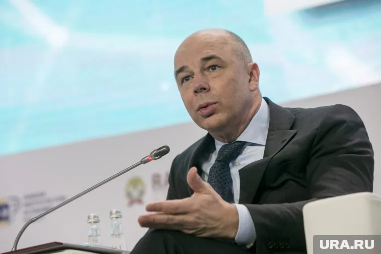 Глава Минфина Антон Силуанов напомнил, что Китай — крупнейший торговый партнер России