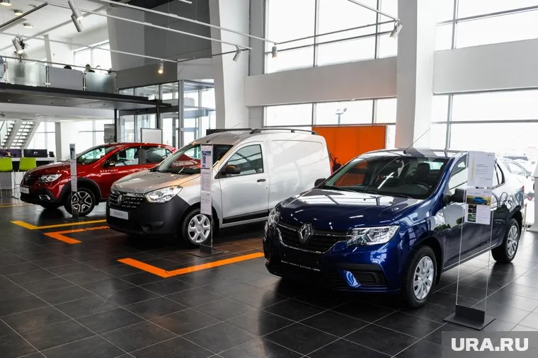 Renault сообщил о приостановке деятельности в России