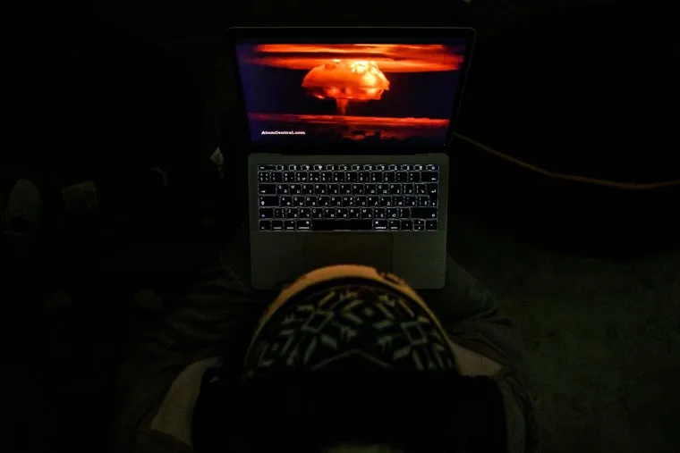 Перформанс "TOWER_1929: HUSKY TUNES EXPERIENCE" на Белой Башне. Екатеринбург