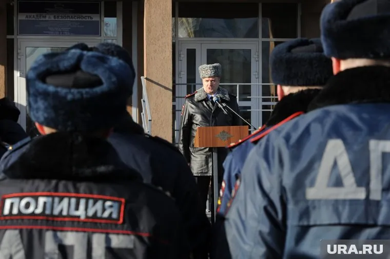 Полицейский пытался помочь родственнику избежать наказания
