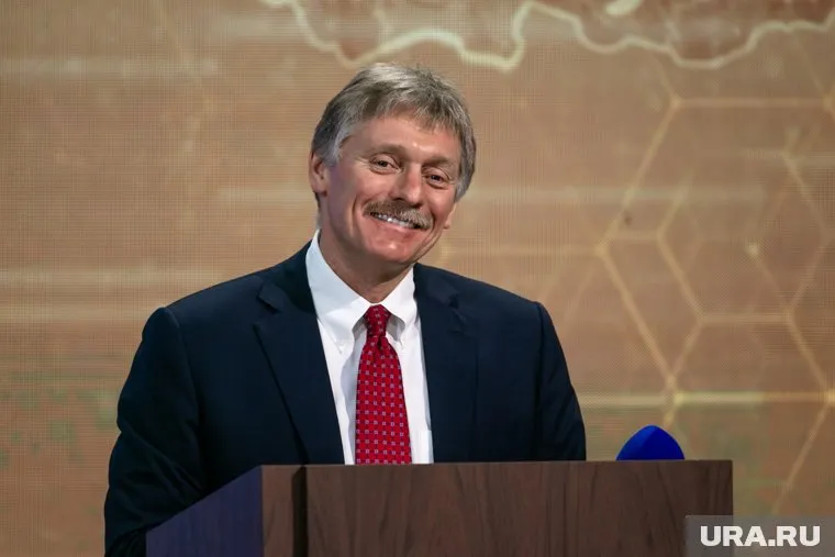 Пока никаких решений властями РФ не принималось, заявил Песков