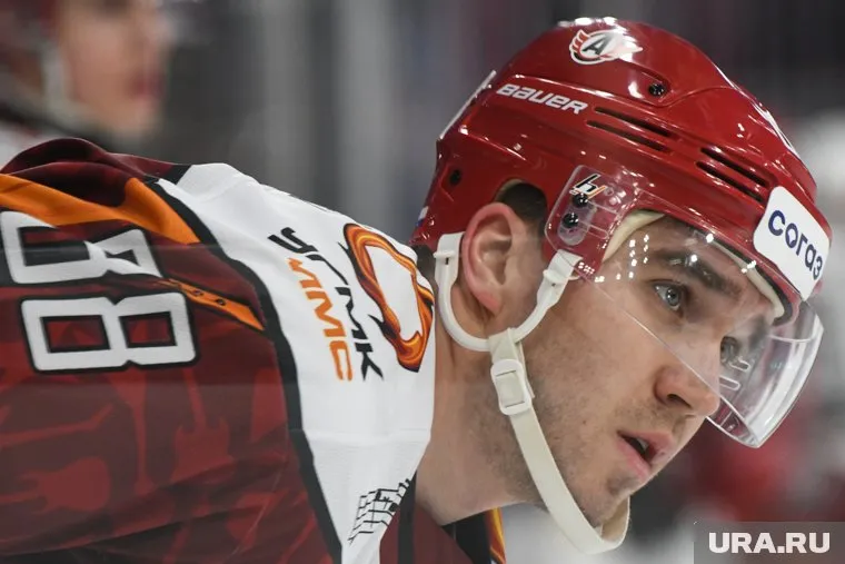 Никита Трямкин играет за "Автомобилист" в КХЛ с сезона 2011/12