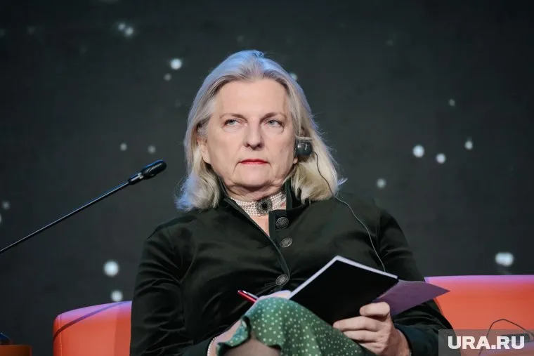 Кнайсль заявила, что россияне мужественно противостоят невзгодам