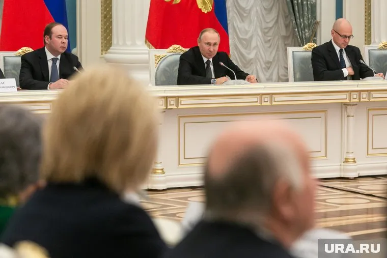 Послание президента России может пройти 22 апреля