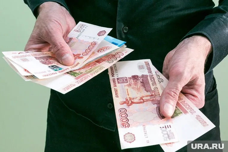 Самыми прибыльными подработками стали вакансии для водителей и курьеров