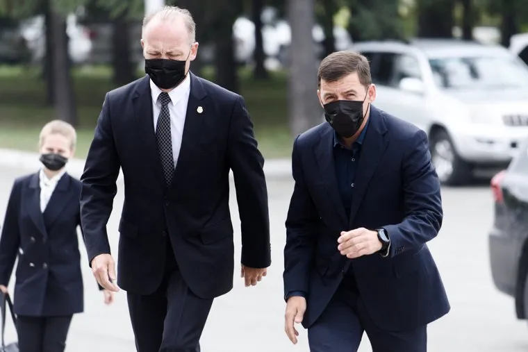 Прощальная церемония с Николаем Малых в здании Дворца культуры имени И.В. Окунева. Свердловская область, Нижний Тагил