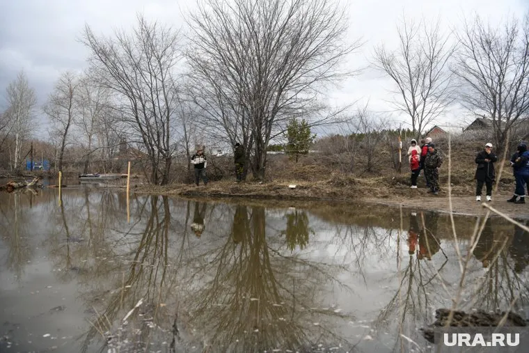 В эвакуации людей задействованы более 400 человек