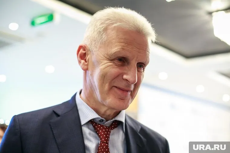 Андрей Фурсенко передал пермским школьникам привет от Владимира Путина