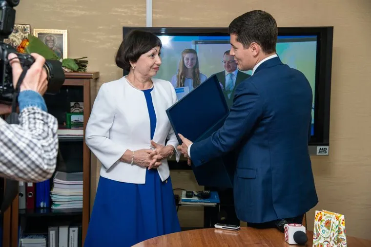 Дмитрий Артюхов гимназия первая учительница Новый Уренгой 23.06.18