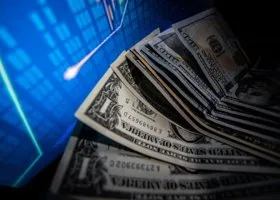 FT: товары из ЕС на сумму более 1 млрд долларов исчезли во время транзита через Россию