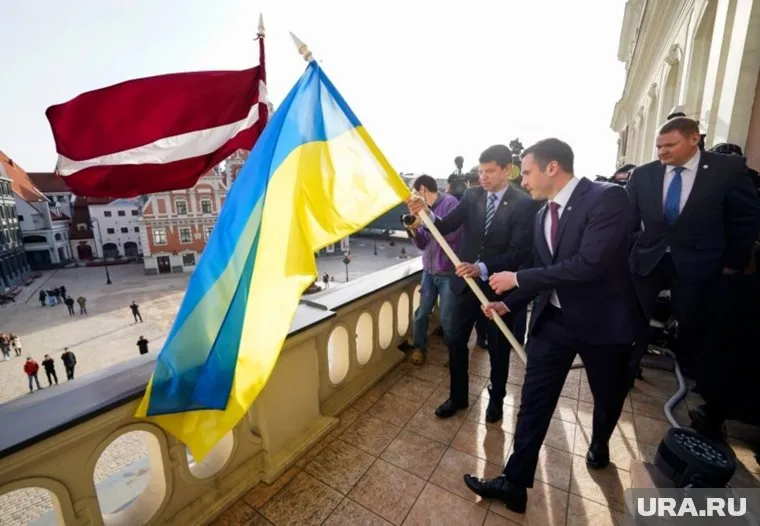 За то, чтобы лишать гражданства за поддержку спецоперации РФ, проголосовали 62 депутата сейма Латвии