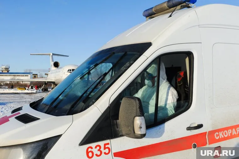 В МЧС сообщили, что два человека пострадали из-за взрыва на газовой заправке