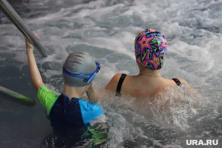 В гостинице имеется бассейн с джакузи