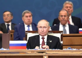 Путин внезапно собрал в Кремле 10 союзников в борьбе с Западом