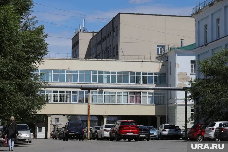 Врачи из Москвы приехали проверить курганскую больницу
