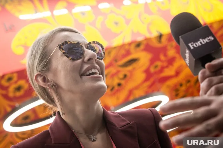 Ксения Собчак пока не планирует повышать зарплату сотрудникам