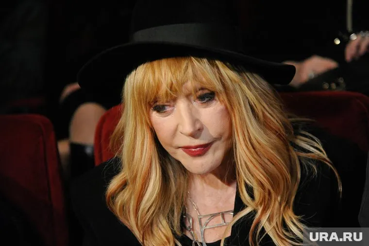 Алла Пугачева выложила новую песню «Не беспокойся за меня»