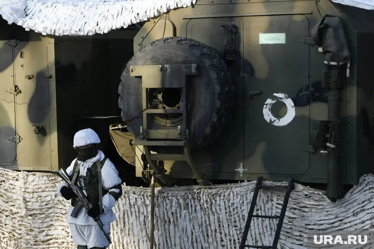 Украина не могла построить хорошую оборону, где сейчас идет наступление РФ, сказал Андрей Коц