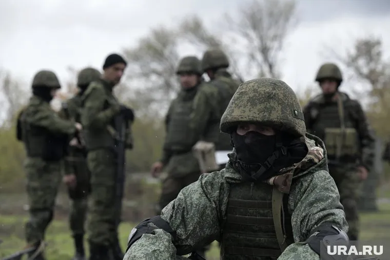 В военную часть в Елани, где находятся мобилизованные, приедет главком Сухопутных войск РФ Салюков