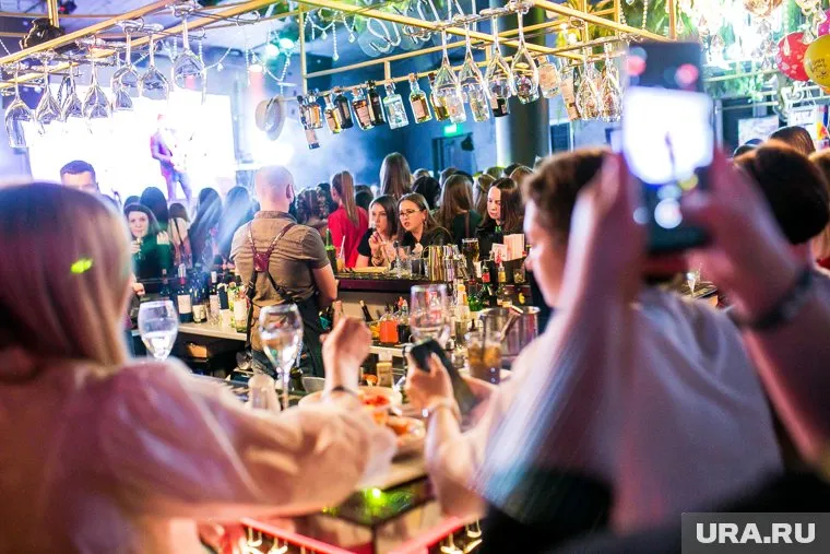 Россияне перестали соблюдать противоэпидемические правила и не носят маски